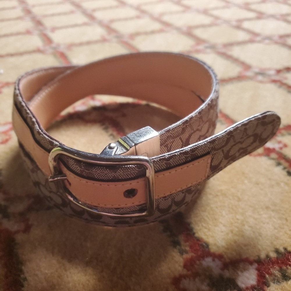 Coach belt